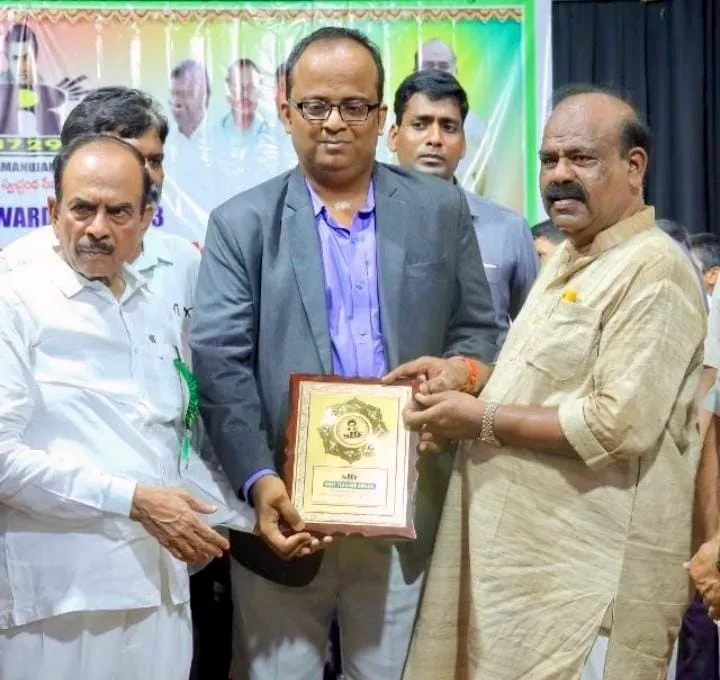 School Leadership Award at Ideal High School